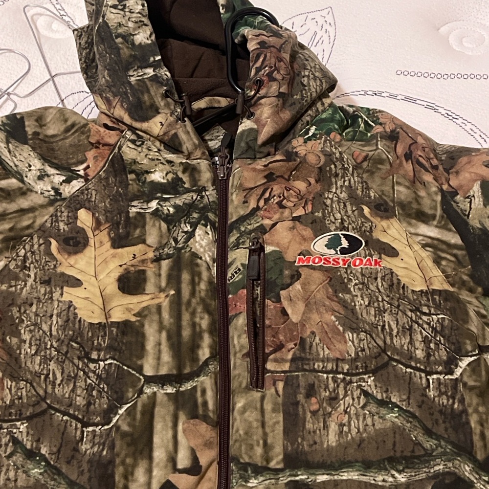Mossy Oak Break-Up Infinity Jacket 🌲
Outdoor Ready • Like New •